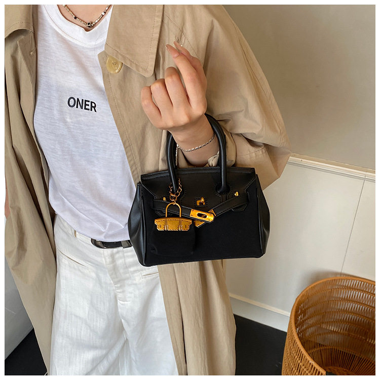 O1CN01YaPULA2IRDN89ylCz !!2207805539282 0 cib