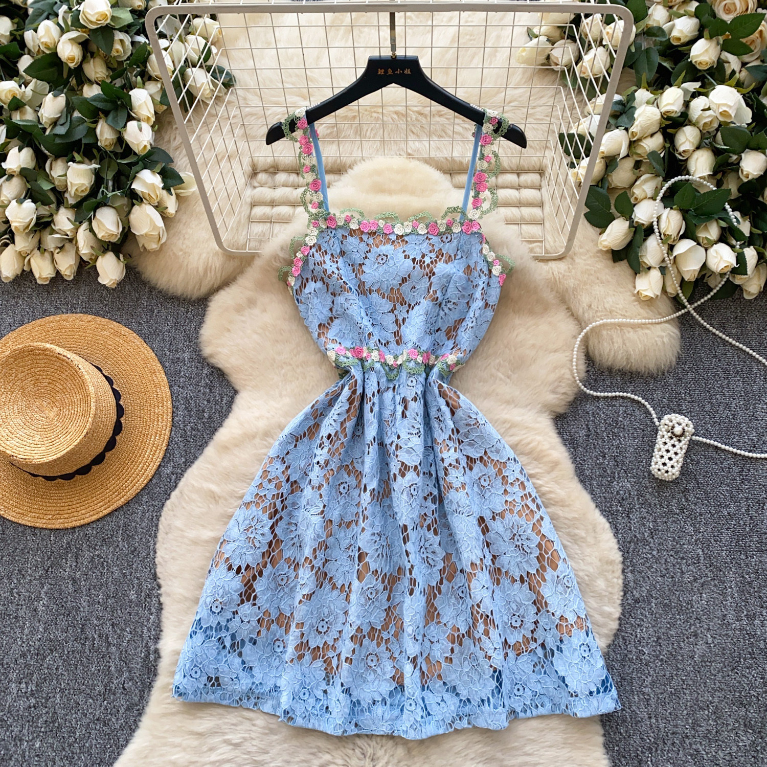 French Romantic Lace Camisole Dress 3D Rose Design Slim Fit A Line Silhouette Summer Evening Wear Wholesale
