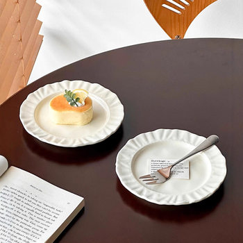 Ins-Style Ceramic Plate 6inch Small Plates with a High-End Feel, Dessert Plates, Tableware, Cute Dessert Plates, Exquisite Cake Plates