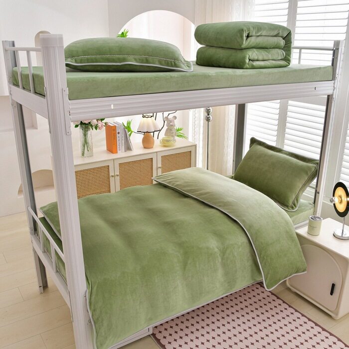 Wholesale Winter Thickened Milk Velvet Three-Piece Dormitory Bunk Bed Double-Sided Milk Velvet Quilt Cover for Student Dormitories