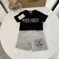 2025 New Summer Boys' Round Neck Short-Sleeved Shorts Suit Fashionable T-Shirt Tops Handsome Letter Printed Boys