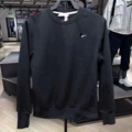 Embroidered black crew neck hook