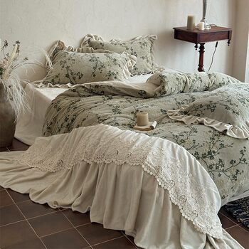 Winter French Thickeneded Milk Velvet Four-Piece Set with Floral Carvings Warm Coral Velvet Quilt Cover Bedding Green