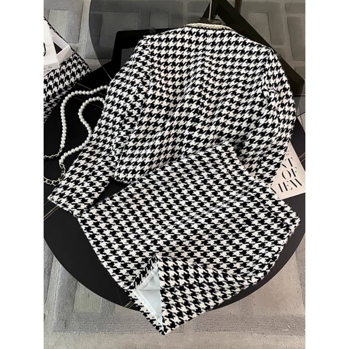 (Mới) Mã C0377 Giá 1420K: Áo Khoác Nữ Doreic Cả Bộ 2 Món Hàng Mùa Xuân Thu Đông Kẻ Caro Thời Trang Nữ Chất Liệu G04 Sản Phẩm Mới, (Miễn Phí Vận Chuyển Toàn Quốc).