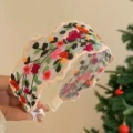 Rice noodle embroidery