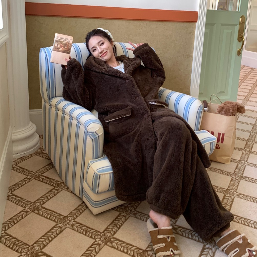 1063冬季加绒加厚连帽睡衣女宽松保暖沐浴珊瑚绒睡袍家居服二件套