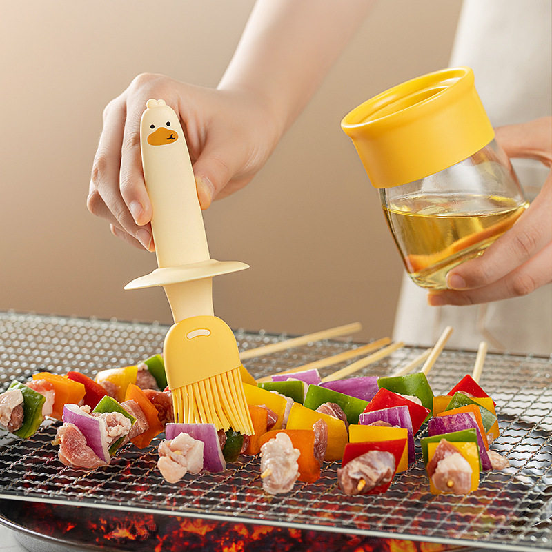 Duck oil brush bottle oil brush bottle integrated barbecue brush food grade kitchen silicone oil brush high temperature resistant brush