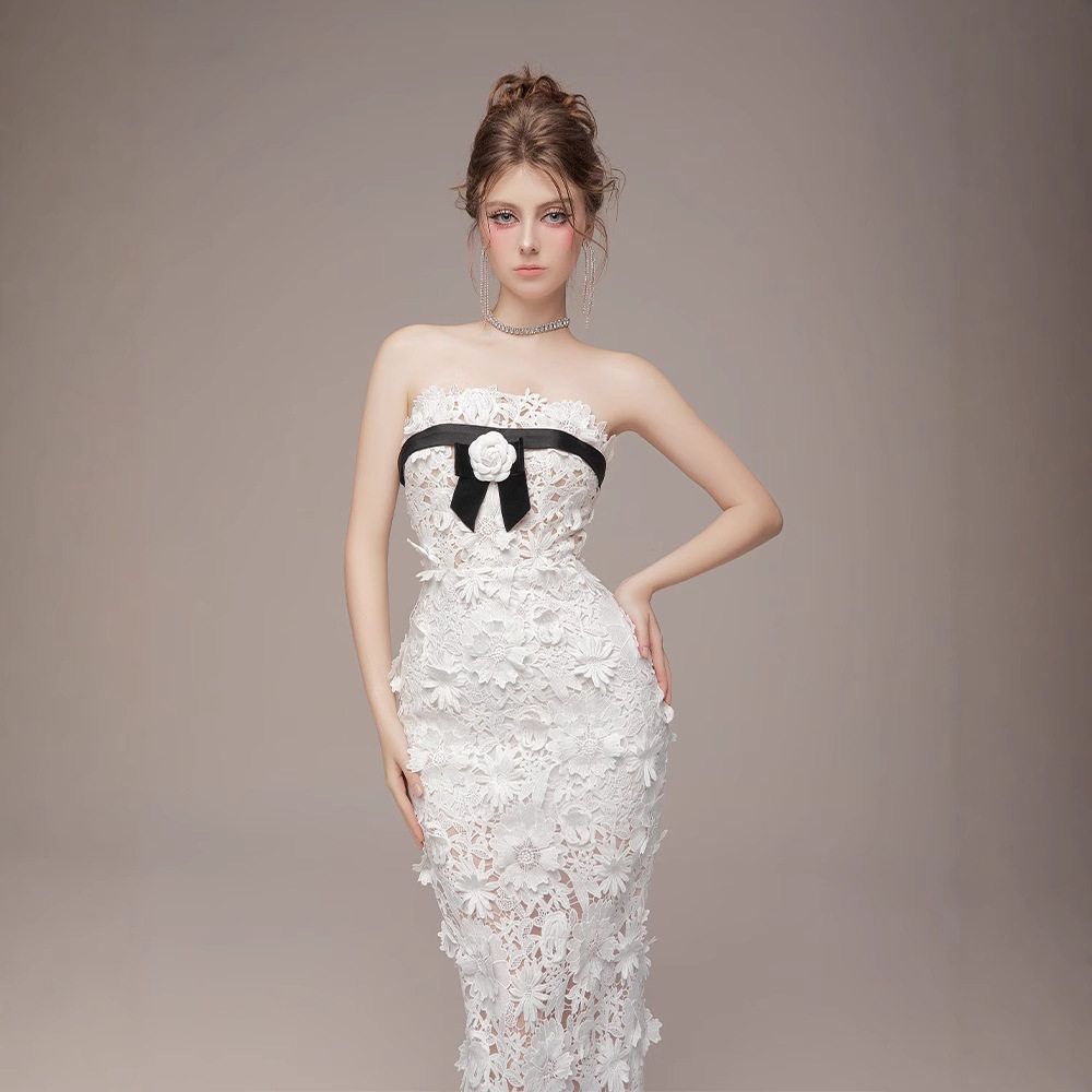 Đầm maxi nữ thắt eo cổ ống tay ngắn ren hoa nổi 3D — Trắng