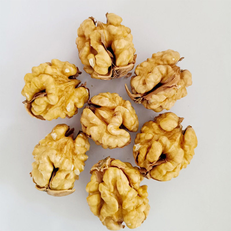 New goods Xinjiang 185 paper walnut Xinjiang specialty thin walnut large wholesale pregnant women and children nuts fried goods
