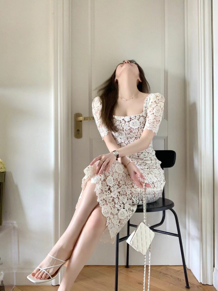 Đầm midi ren thêu hoa cổ vuông tay ngắn cạp cao — Trắng Bargar chi tiết 5