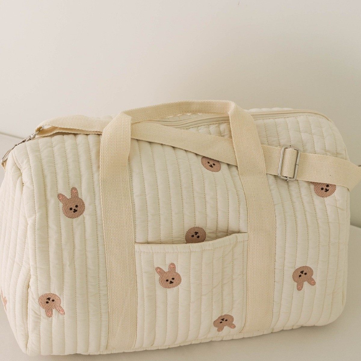 Ins New Style Embroidered Travel Bag Large Capacity Duffel Bag Lightweight Storage Portable Crossbody Bag Boston Bag