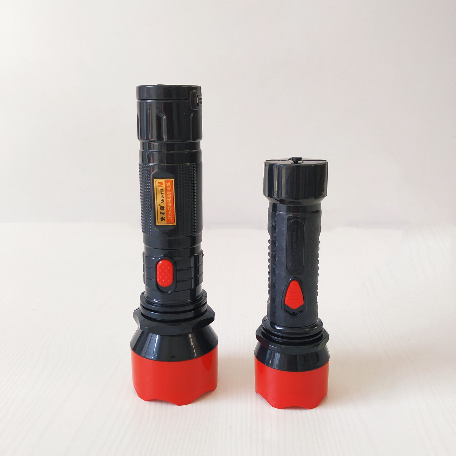 Large Flashlight Household Hand-Held Flashlight Two-Speed Rechargeable Lighting Flashlight Supply Wholesale