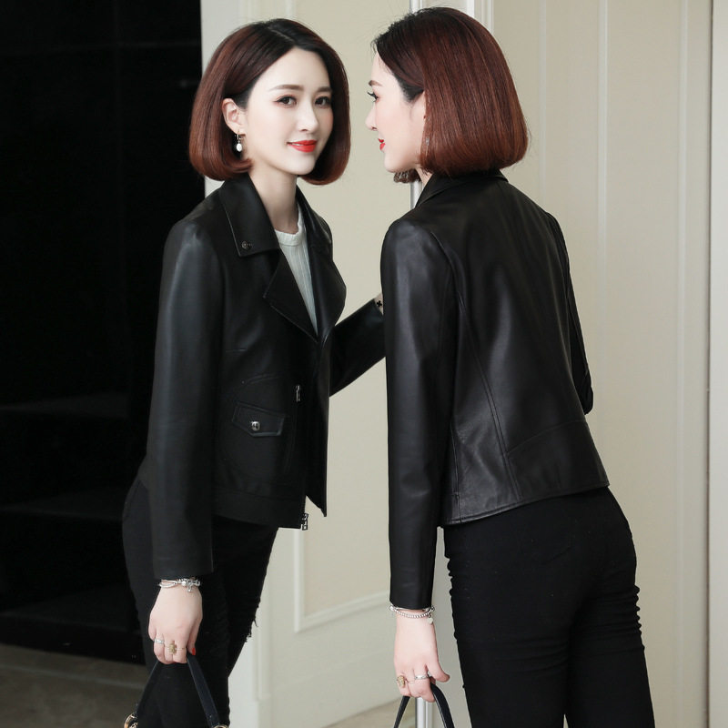 Áo Khoác Da Cừu Nữ Dáng Ngắn Ôm Dáng Cổ Bẻ Màu Nâu, Đen