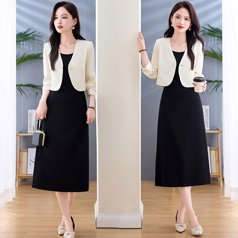 (Mới) Mã B4799 Giá 1740K: Áo Khoác Nữ Hatdng Dáng Ôm Body Gợi Cảm Sexy Cả Bộ 2 Món Hàng Mùa Xuân Thu Đông Thời Trang Nữ Chất Liệu G05 Sản Phẩm Mới, (Miễn Phí Vận Chuyển Toàn Quốc).