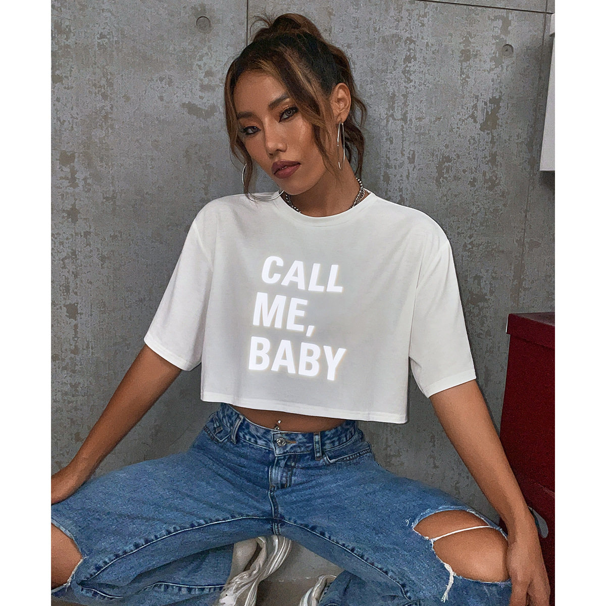 Korean Style Letter Embroidered Graphic T Shirt Summer Collection Casual Fit Soft Fabric Wholesale Available