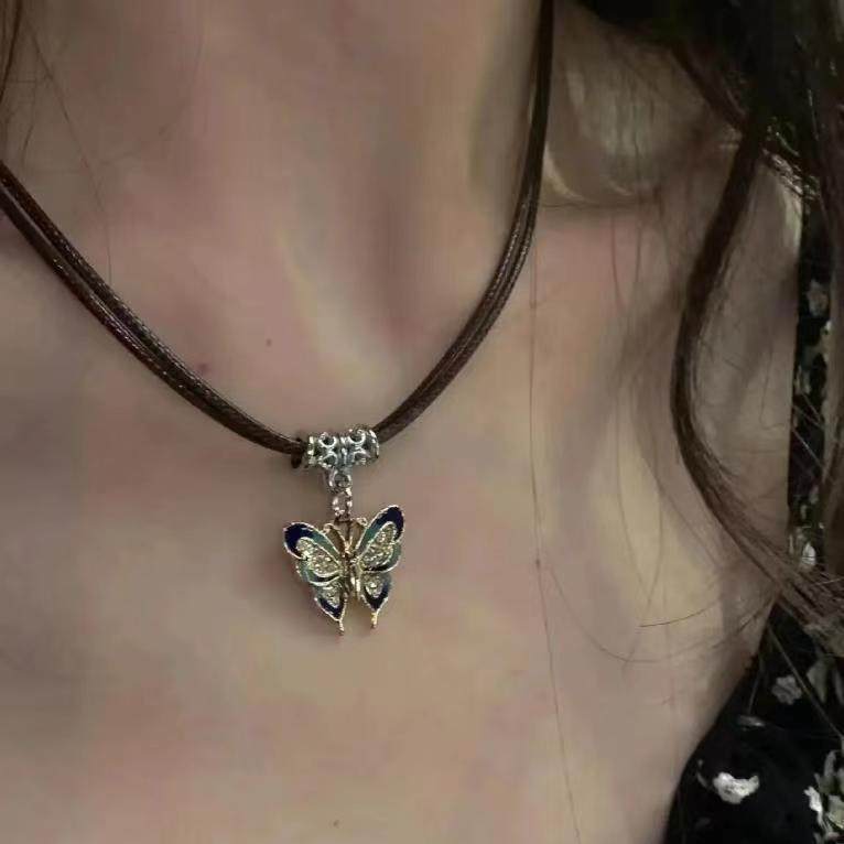 New Y2K Retro New Chinoiserie Butterfly Alloy Necklace Women Ins Niche Clavicle Chain Accessible Luxury Jewelry Accessories Wholesale
