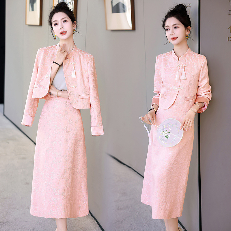(Mới) Mã B7280 Giá 1810K: Đồ Bộ Nữ Hatdng Cả Bộ 2 Món Thời Trang Nữ Chất Liệu G05 Sản Phẩm Mới, (Miễn Phí Vận Chuyển Toàn Quốc).