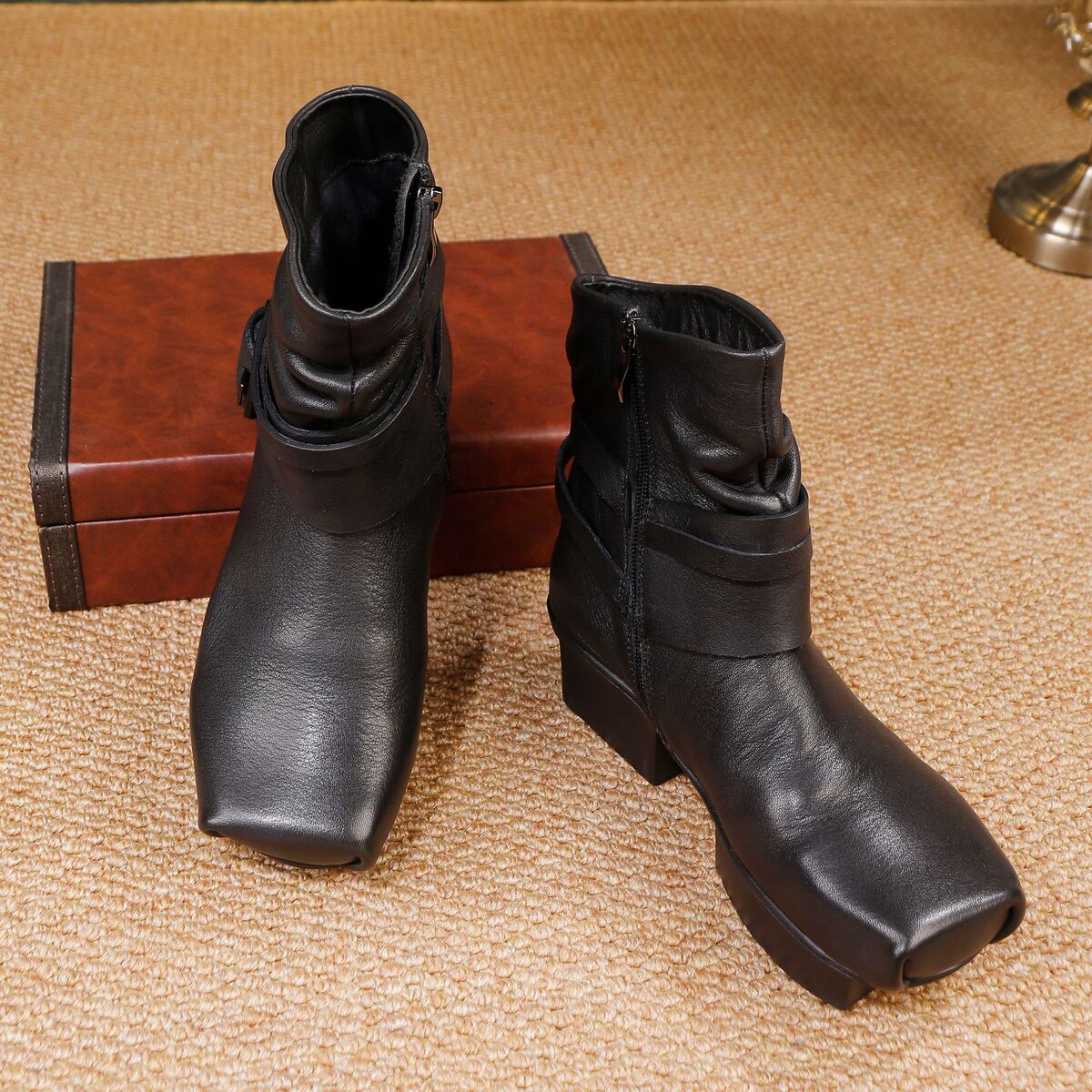 Boot nữ da bò thật cổ thấp mũi vuông gót vừa phong cách retro — màu đen, màu nâu