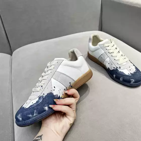 Guangzhou High Edition Graffiti MM6 Unisex Couple Sports Casual Shoes Cowhide Stitching German Training Shoes Women's Running Shoes