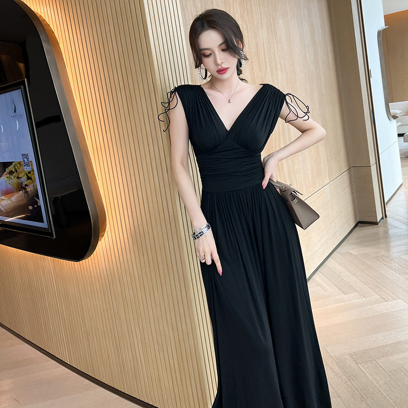 Đầm maxi nữ thắt eo chất modal co giãn cổ V xếp ly dài — [Hồng], [Đen]
