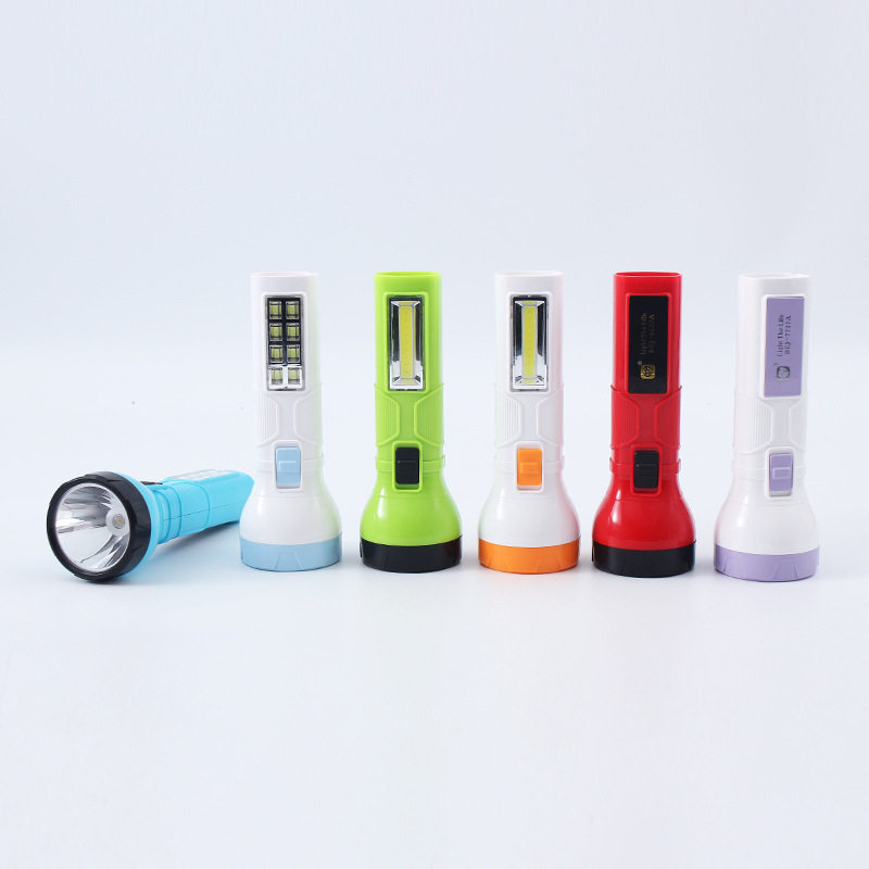 Plastic shell USB lithium battery flashlight handheld emergency lighting outdoor multi-function strong light flashlight wholesale