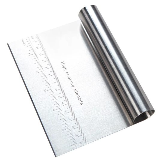 Stainless steel noodle cutter with scale sausage powder scraper flour noodle cutter kitchen artifact tool Amazon hot sale