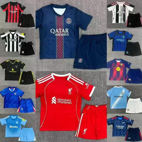 Dropshipping Wholesale Cheap 2526 Football Kidsren's Suit Manchester City Arsenal Bayern Barcelona Paris Football Uniform