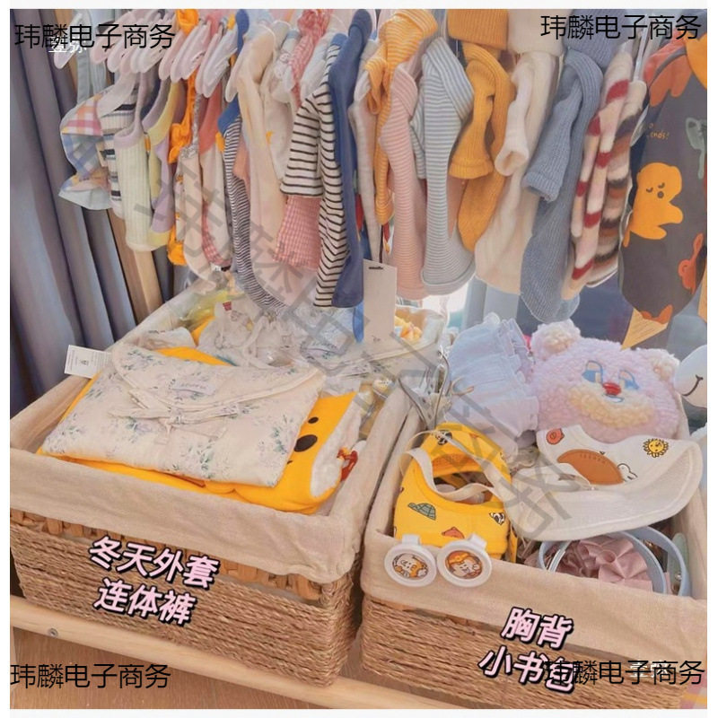 Pet Clothes Hanger Solid Wood Clothes Hanger Bedroom Floor-Standing Pet Wardrobe Indoor Kitten Storage Clothes Dog