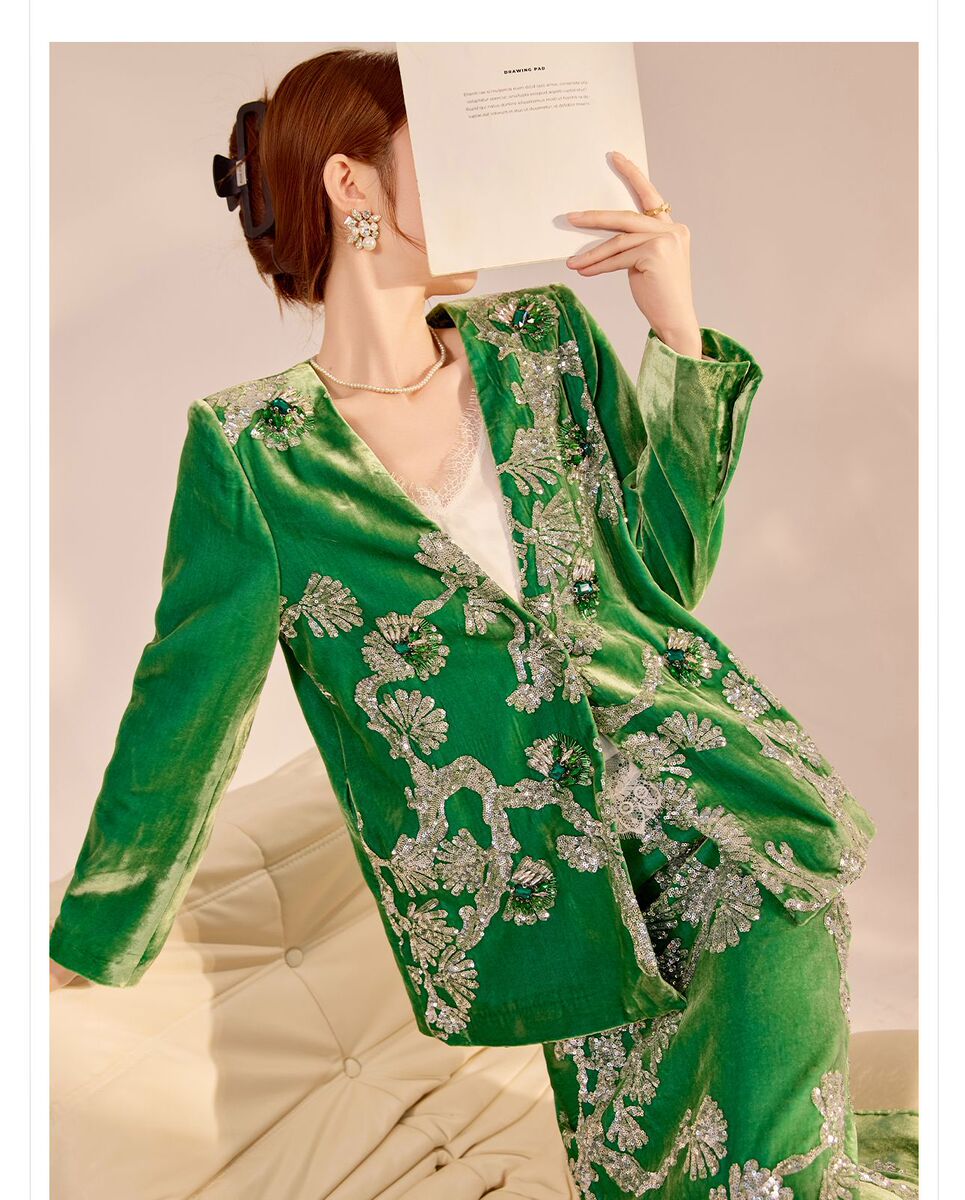 Bộ áo khoác cardigan và chân váy nữ thêu đính hạt lụa tơ tằm cao cấp — Váy (giao hàng trong 7 ngày), Váy (giao hàng trong ngày), Áo khoác (giao hàng trong 7 ngày)