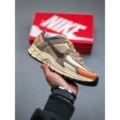 Fomoro brown