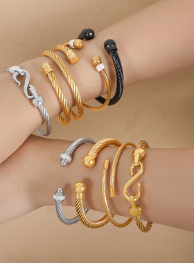 跨境上班族通勤个性金色钢色环绕环形轻奢风不掉色钛钢女手镯饰品