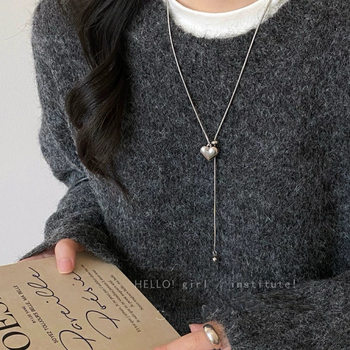 Simple non-fading love pendant necklace women's titanium steel pull-out long autumn and winter sweater chain light luxury niche accessories