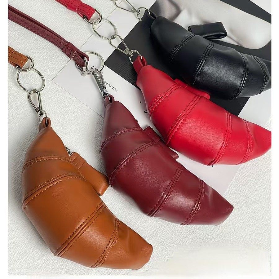 2025 Korean-Style Croissant-Shaped Wallet, Fashionable and Versatile, Neck-Hanging Coin Purse