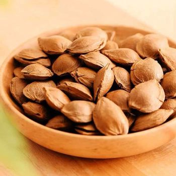 Original Almond Nuts Without Additives for Novices to Peel Thin Shells and Open Almond Kernels Small White Almond Snacks