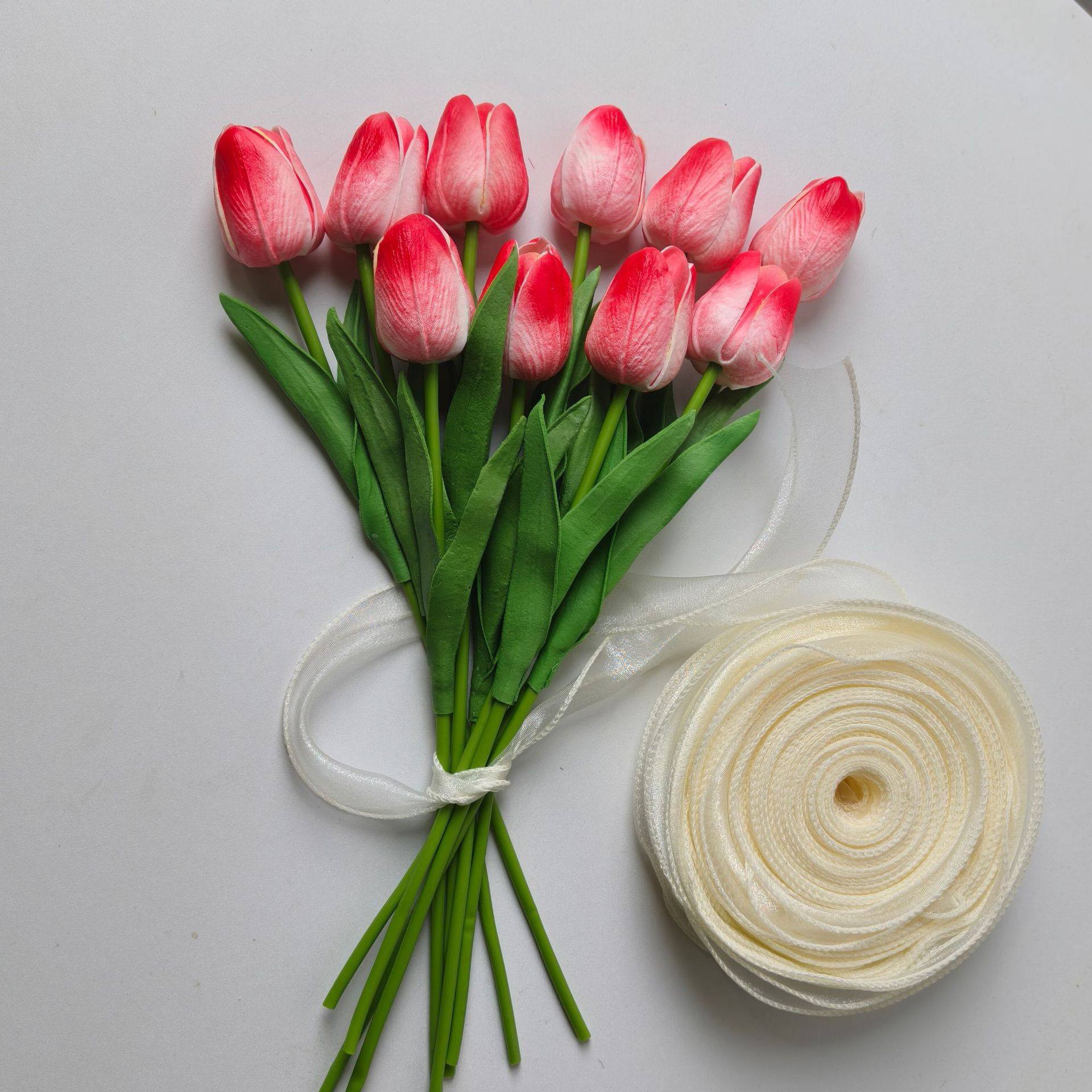 佰顺郁金香仿真花婚礼假花花束拍摄道具家居客厅装饰PU仿真花批发