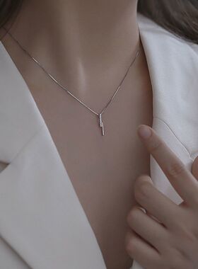 几何项链女ins轻奢小众设计锁骨链2023年新款韩版简约冷淡风颈链