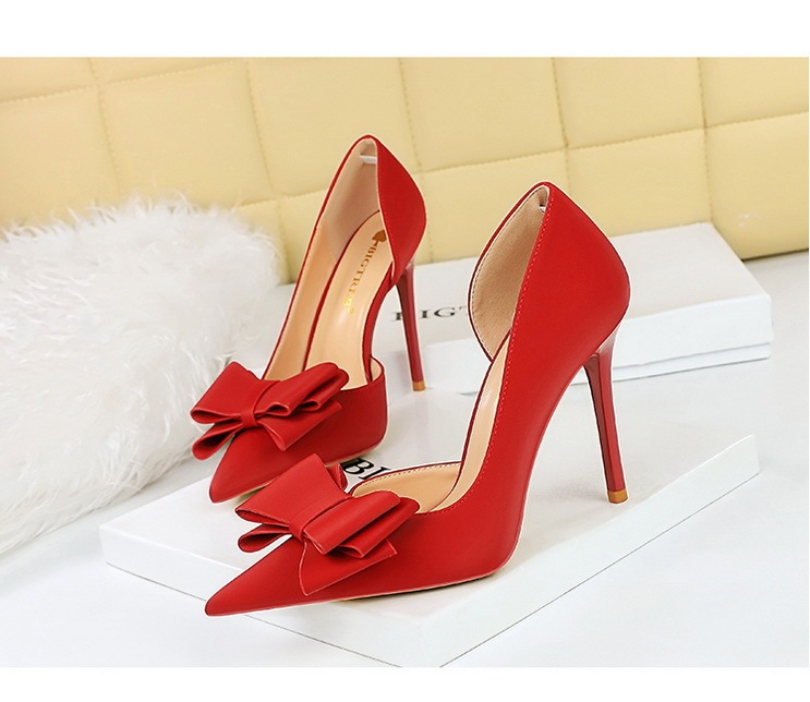 Giày cao gót nữ mũi nhọn gót siêu cao 10.5cm mặt lụa satin thắt nơ hở hông — Màu đen, Màu đỏ hoa hồng, Màu đỏ rượu, Màu hồng
