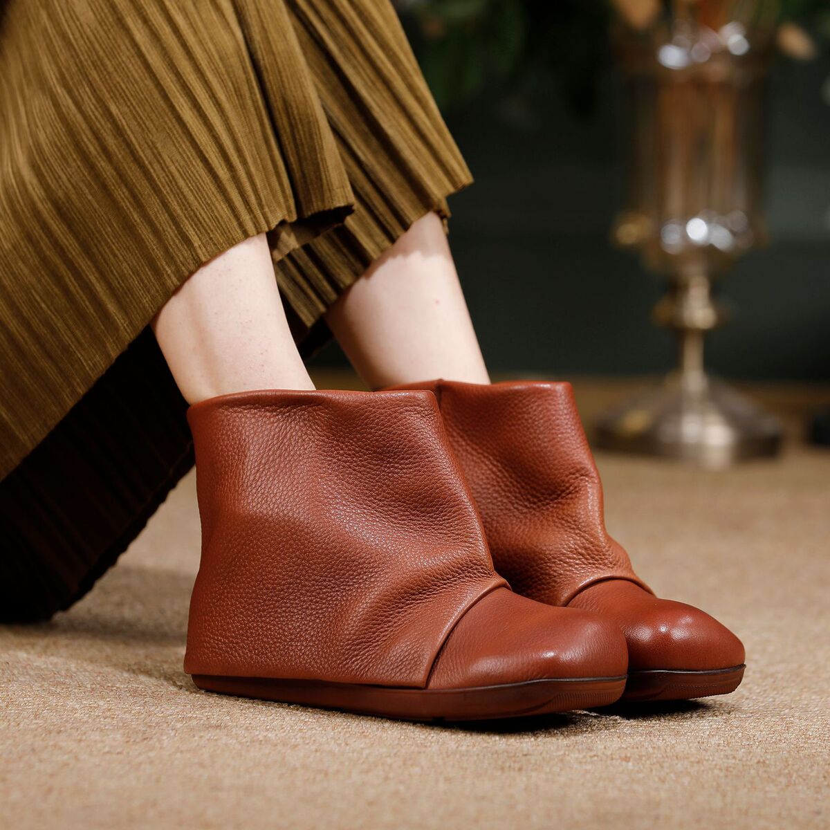 Boot nữ cổ ngắn da bò thật đế bằng mũi tròn phong cách cổ điển — màu đen, Màu nâu