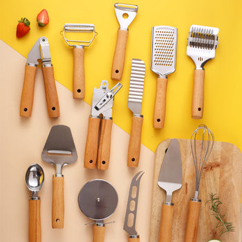 Stainless Steel Kitchen Gadgets Wood Handle Egg Beater Small Kitchenware Miscellaneous Pizza Cheese Egg Beater Baking Tools