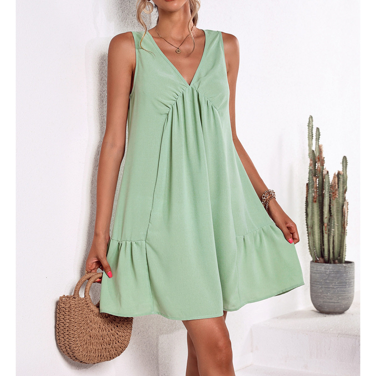 Casual Sleeveless Dress Slim Fit Solid Color Elegant Style Perfect for Summer Outings Wholesale Available