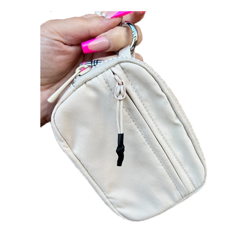 In-Stock Wholesale Waterproof Nylon Small Wallet Multifunctional Card Holder Keychain Women's Coin Purse Storage