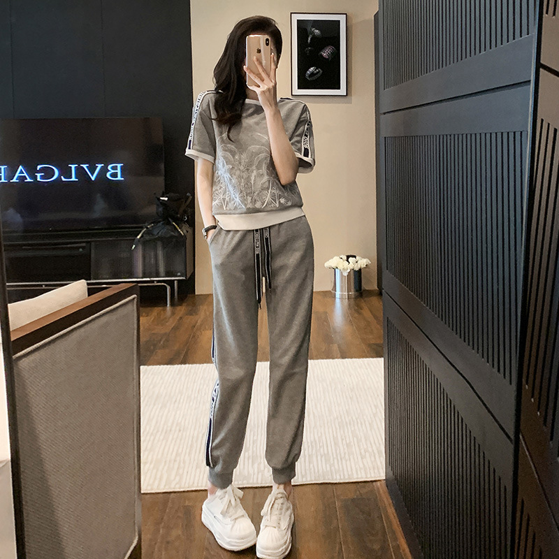 (Mới) Mã A5218 Giá 1280K: Đồ Bộ Nữ Doreic Ngắn Tay Cả Bộ 2 Món Hàng Mùa Hè Thời Trang Nữ Chất Liệu G04 Sản Phẩm Mới, (Miễn Phí Vận Chuyển Toàn Quốc).