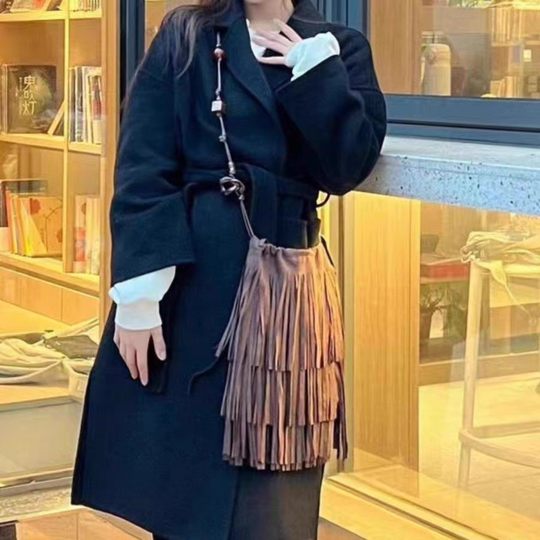 Niche Design Drawstring Beaded Deerskin Velvet Tassel Crossbody Bag Vintage All-match Single-shoulder Mobile Phone Bag Early Autumn Women's Bag Trendy