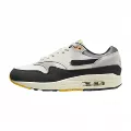 Max1-40-46 black and white khaki