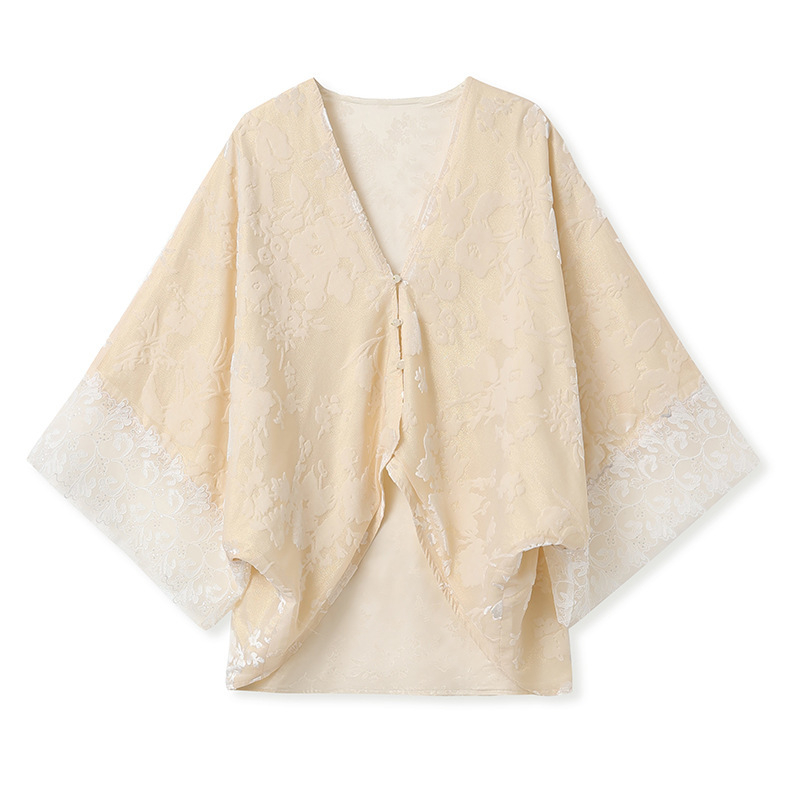 Bộ ba món nữ gồm áo khoác dệt hoa đính cườm tua rua, áo gile và chân váy ren dáng midi — Áo khoác Jacquard (giao hàng trong 7 ngày), Áo khoác Jacquard (giao hàng trong ngày), Áo tua rua (giao hàng trong 7 ngày), Áo tua rua (giao hàng trong ngày)