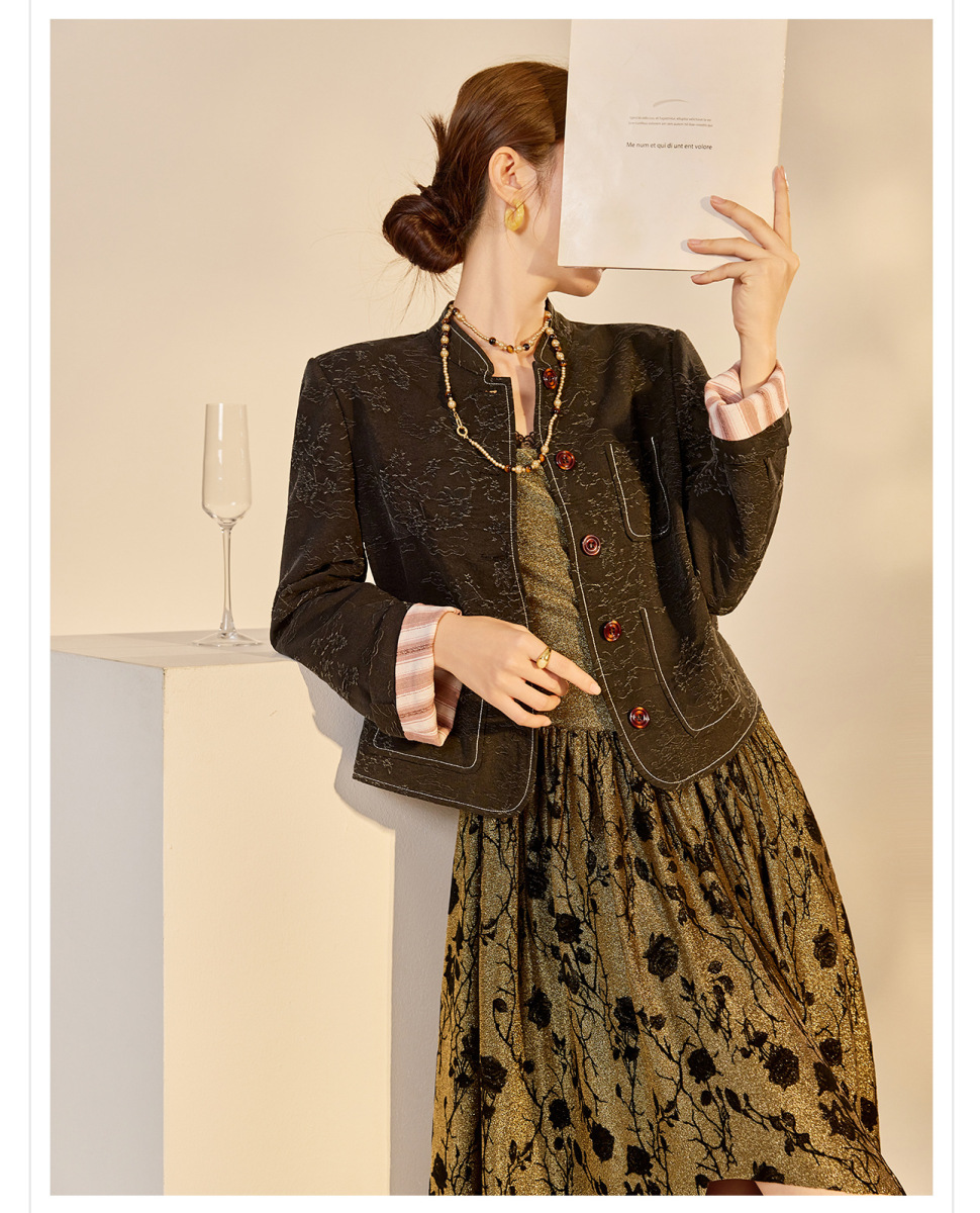 Áo khoác ngắn dệt jacquard họa tiết hoa cổ tròn tay dài phong cách retro — Lan Dạ Hắc (giao hàng 7 ngày)
