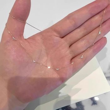 Extremely Fine Flash Diamond Love Necklace Women's New High-end Light Luxury Necklace Chain Niche Mini Triangular Zircon Clavicle Chain
