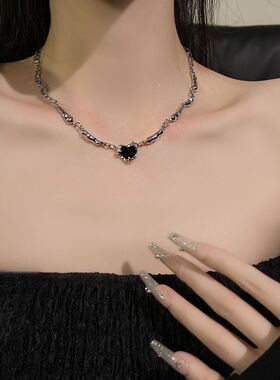 轻奢高级感锁骨链爱心颈链冷淡风