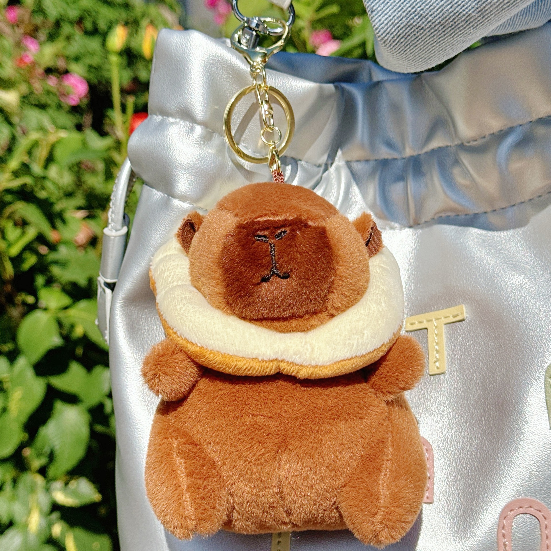 可爱卡皮巴拉公仔水豚鼠毛绒玩具玩偶钥匙扣书包挂件抓机娃娃批发