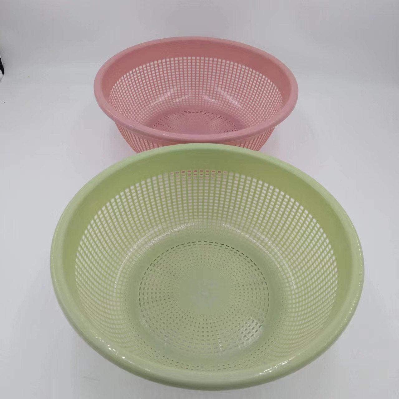 Vegetable washing basket plastic rice washing basket round hole plastic fruit and vegetable small size basket draining basket rice washing sieve plus fruit basket
